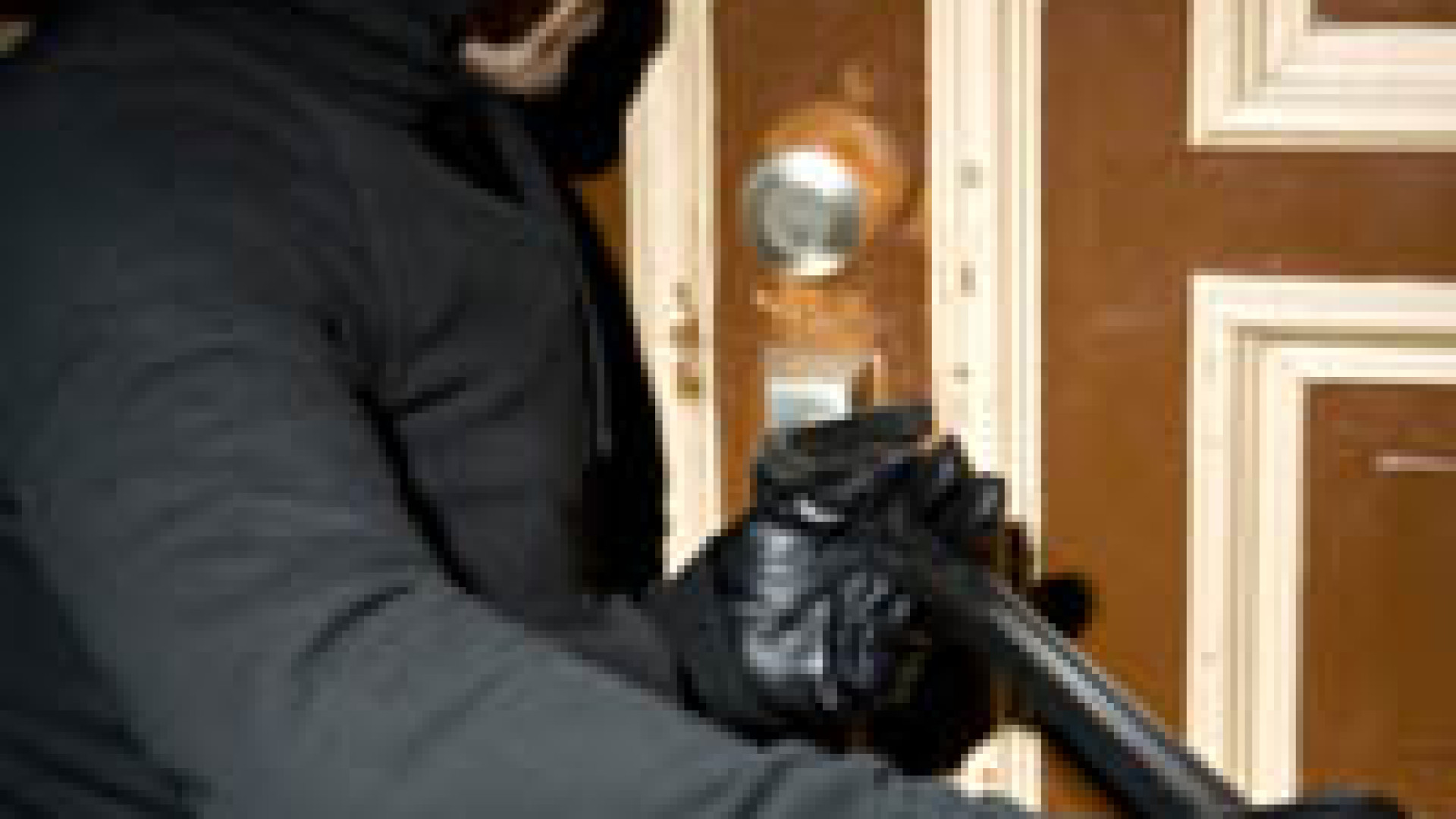 Ladri ad Agazzano: smontano la serratura mentre i padroni di casa dormono