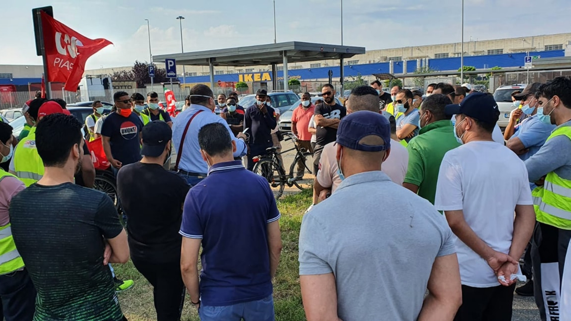 Ikea, prosegue lo sciopero: "Poca trasparenza sul cambio appalto"