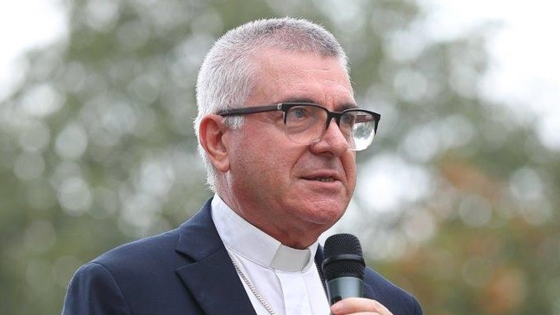 "Sminare parole e rabbia": la riflessione del vescovo Adriano Cevolotto