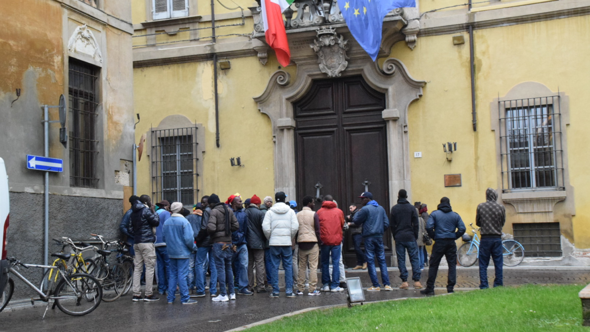 Accoglienza profughi: decreto della Prefettura per 19 gestori in Provincia