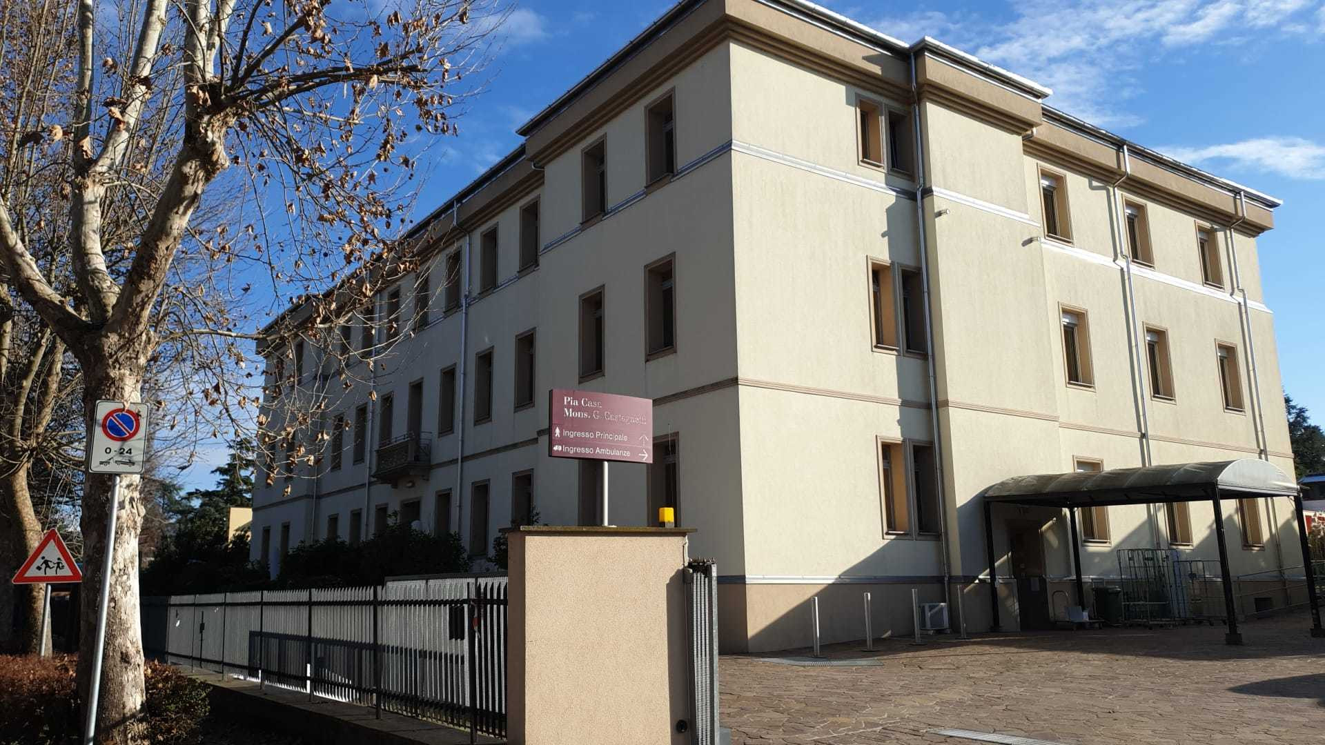 Positivi al Covid 30 dei 74 ospiti della casa protetta "Castagnetti"