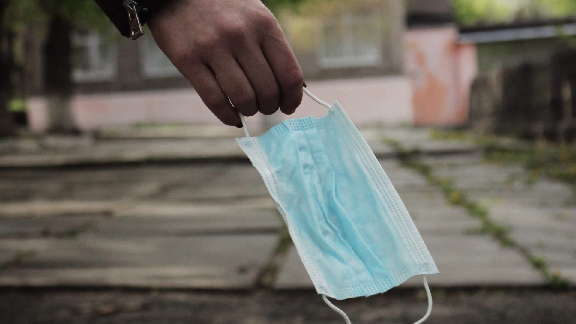 Donna a processo per aver violato la quarantena: "Ma ero negativa al Covid"